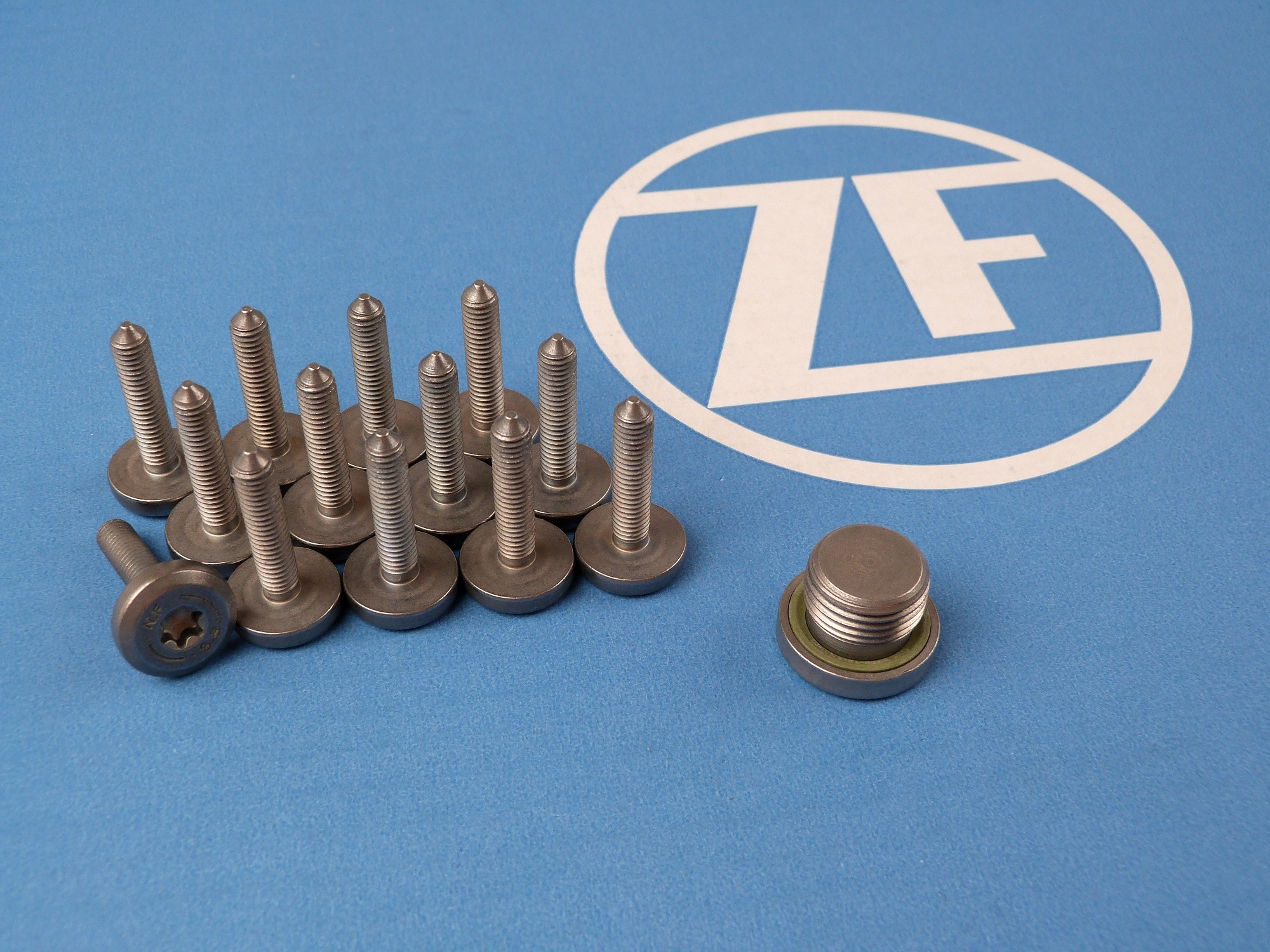 ZF Getriebeölwanne 8HP70 DODGE JEEP RAM inkl. Schraubensatz
