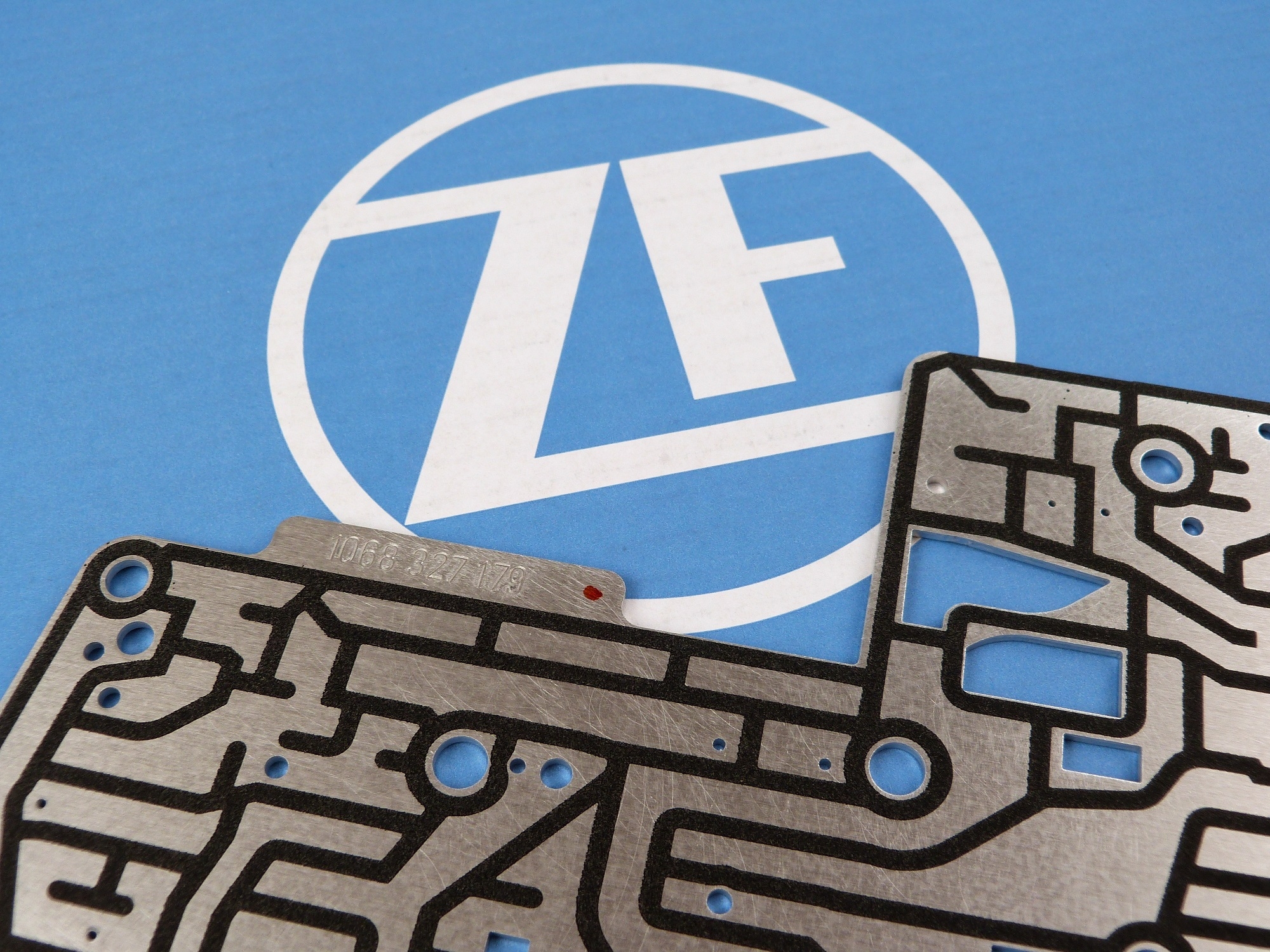 ZF 1068.227.051 Zwischenplatte + Dämpferkolben